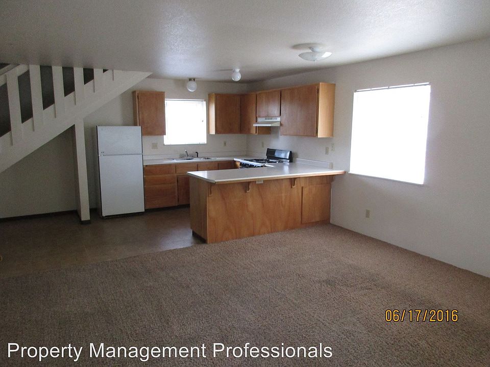 2nd image of 85 Estremado St