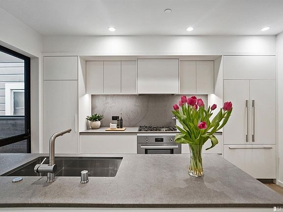 2nd image of 1456 Broadway St #2