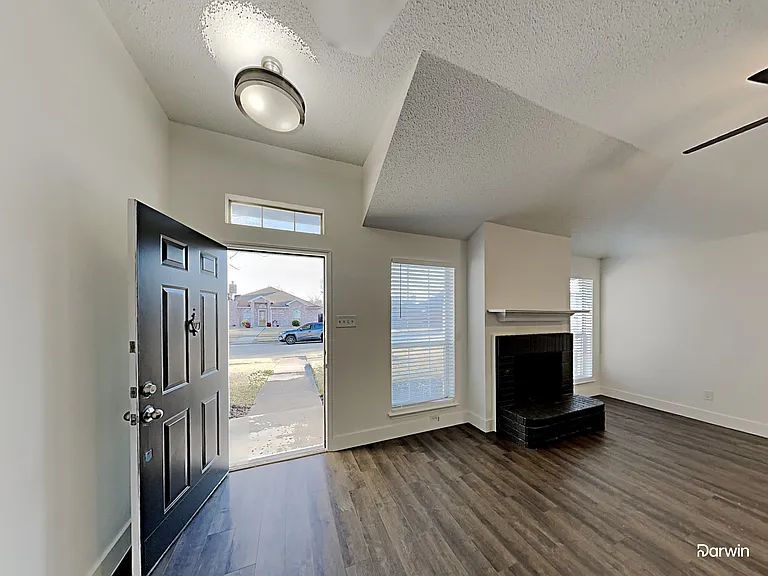 2705 Hidden Springs Dr — Photo 4