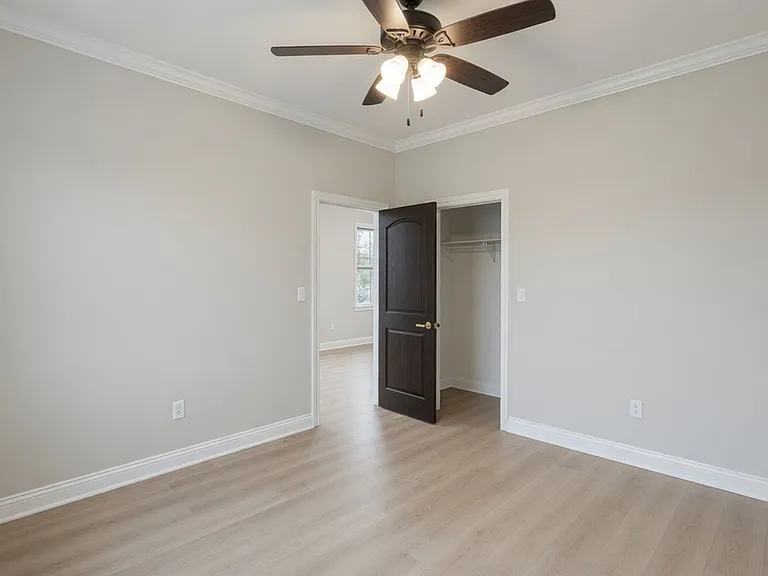 2553 S Central Park Ave #2A — Photo 2