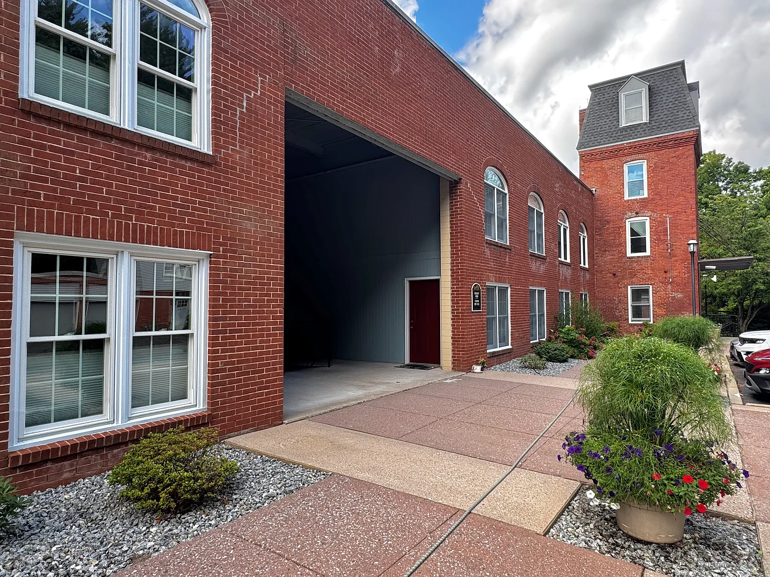 2 bed, 1508 sqft, $2,200 — Photo 2