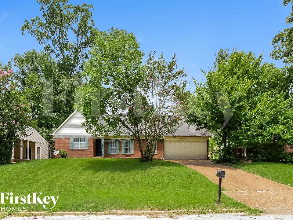 4832 Rolling Meadows Dr