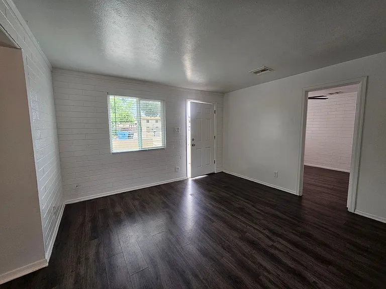 1608-1610 W. Becker Lane — Photo 10