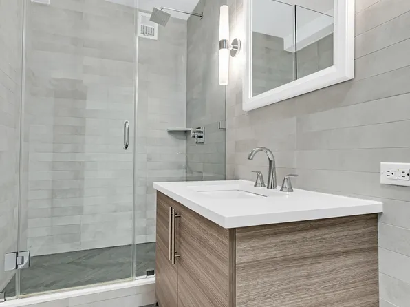 333 East 34th Street image 5 of 9