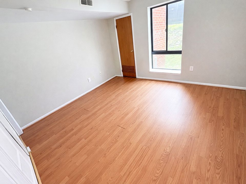 Hardwood 2-Bedroom