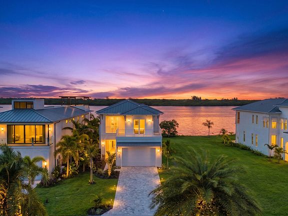 3rd image of 4842 S Harbor Drive