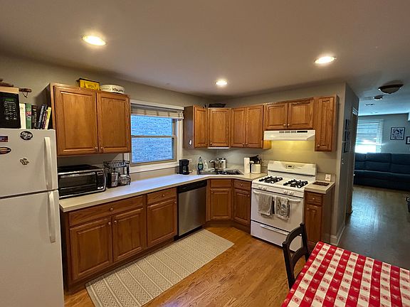 Kitchen includes suite of appliances with plenty of room for food preparation and small appliance/food storage.