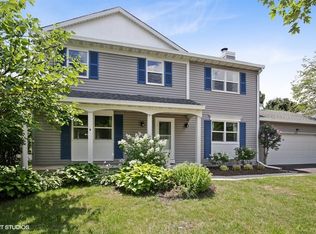 1328 Auburn Ave, Naperville, IL 60565