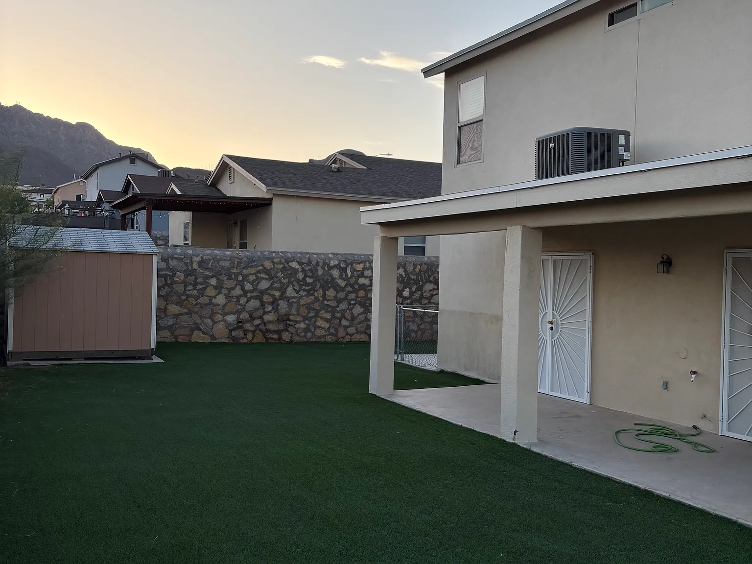 4 bed, 2.5 bath, 1594 sqft, $1,795 — Photo 4