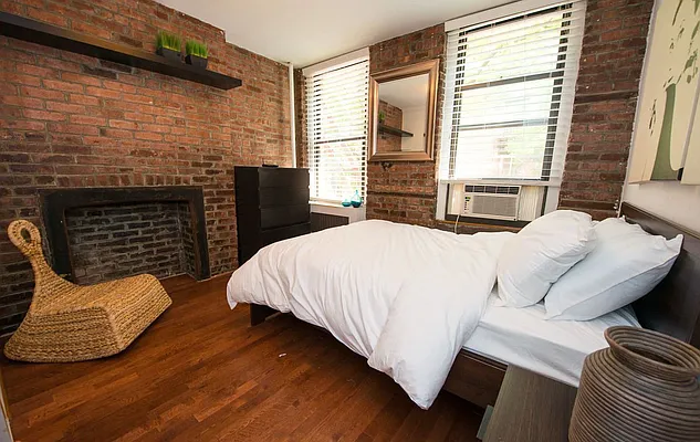 Rented by Okada & Company LLC | media 31