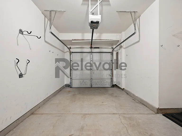 4227 Saunders Tavern Trl #B — Photo 30