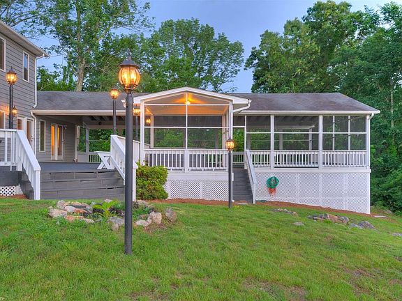 4th image of 509 Wisteria Dr