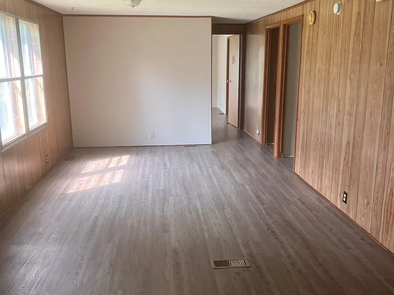 5413 Butler Rd — Photo 5