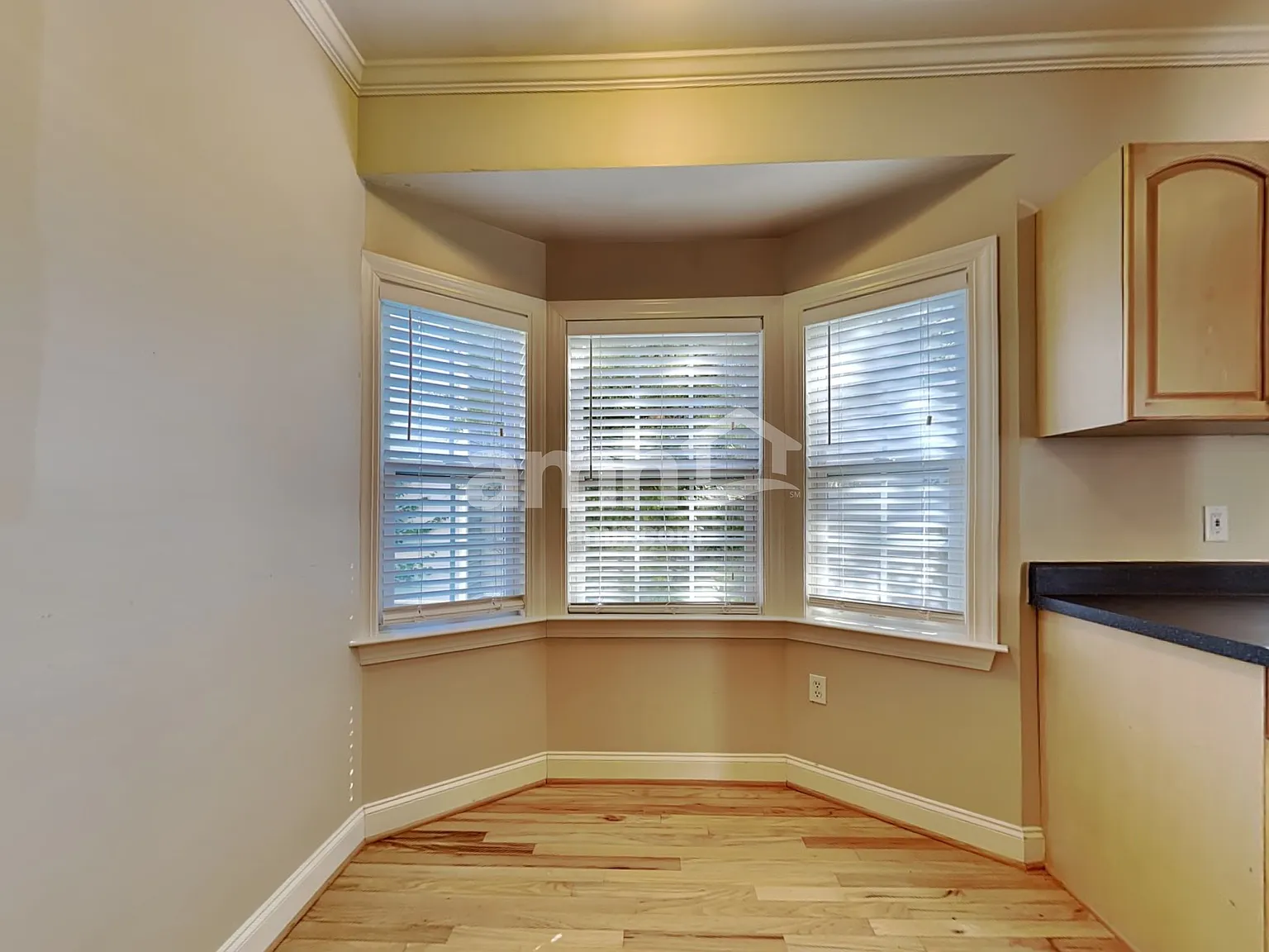 4 bed, 3.5 bath, 2205 sqft, $2,625 — Photo 4
