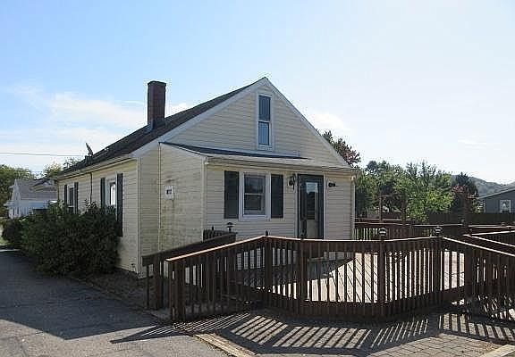 3rd image of 607 Nolder Dr