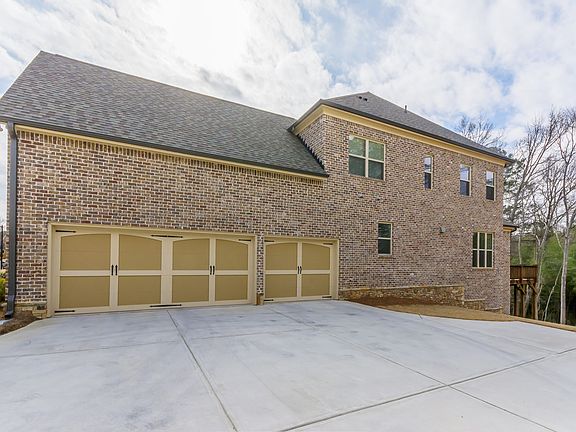 3rd image of 391 Glynnwilde Dr NW