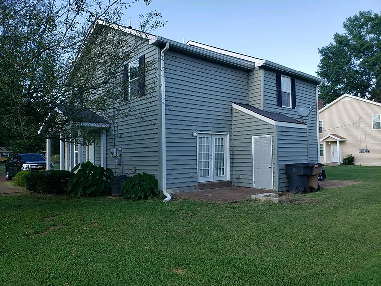 2321 Kimberly Dr — Photo 2
