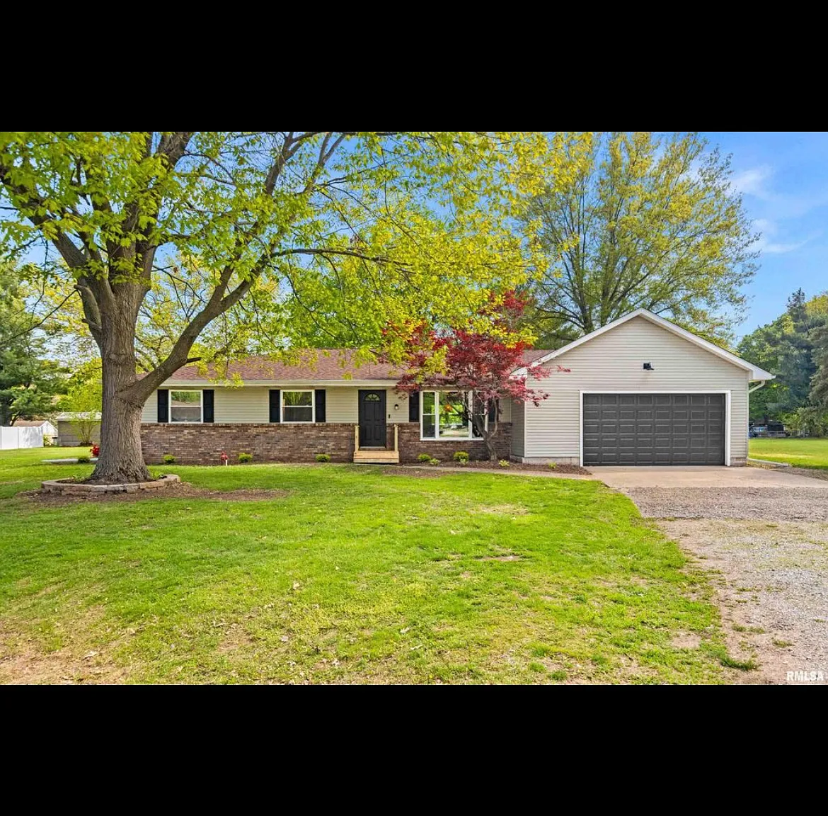 3 bed, 2459 sqft, $2,400 — Photo 1