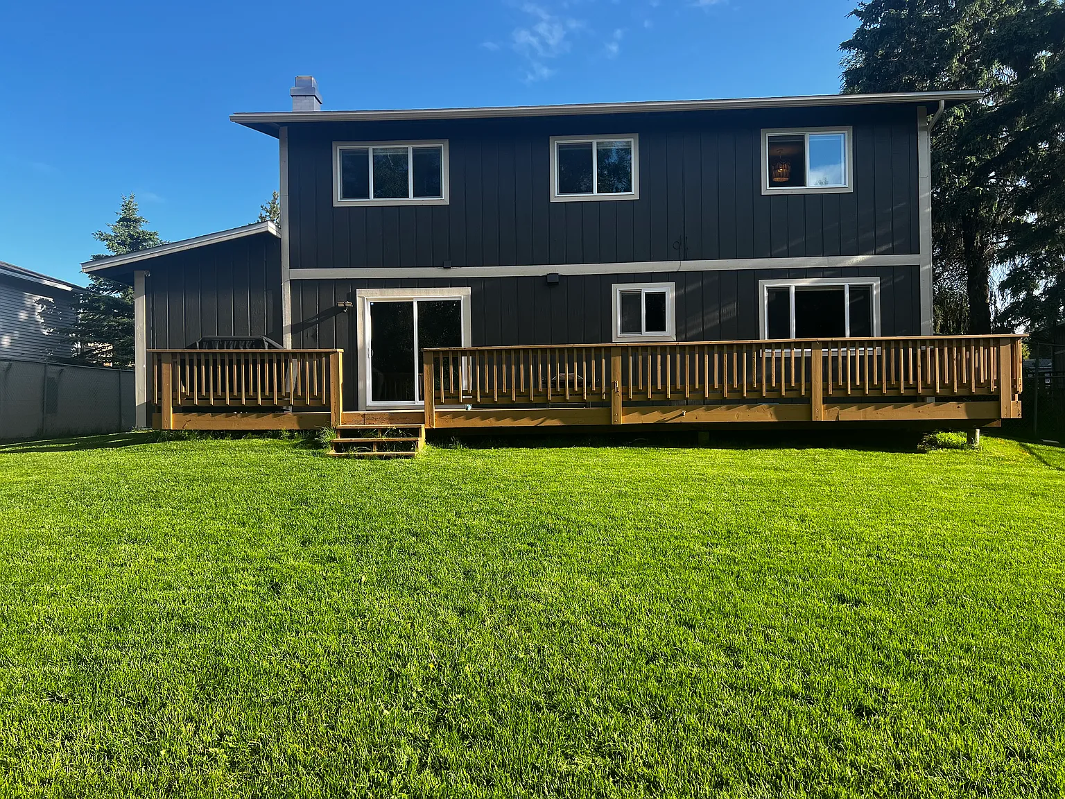 4 bed, 2.5 bath, 2614 sqft, $4,150 — Photo 2