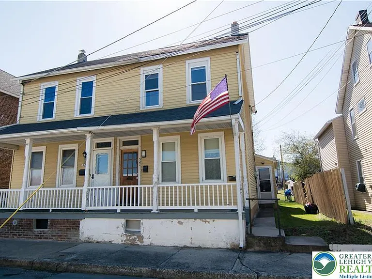 522 Jubilee St #2 — Photo 2