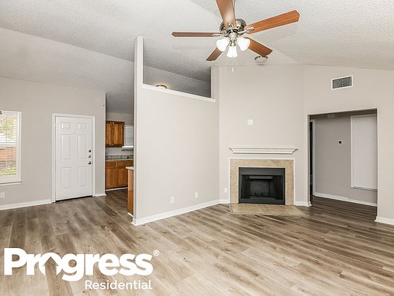 5th image of 1202 Harvell Dr