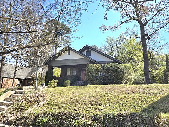 2nd image of 317 Buford Pl
