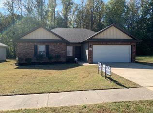 7511 Royal Oaks Dr, Little Rock, AR 72209