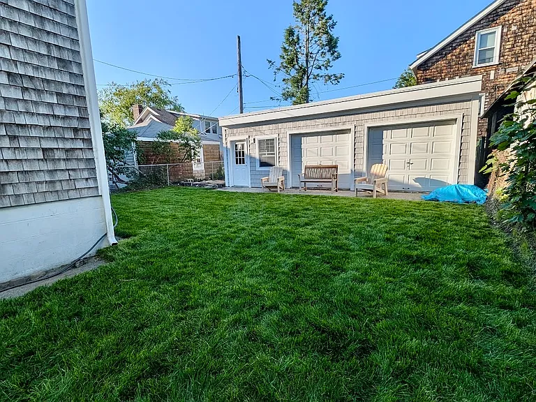 18 Bedlow Ave — Photo 25