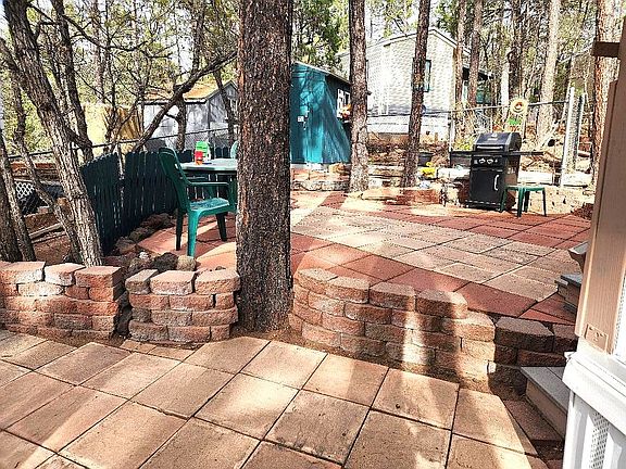 3rd image of 6886 Forest Ave #9