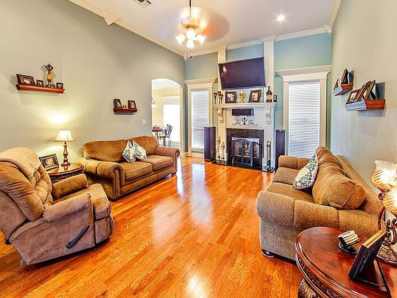 5th image of 216 Lakewood Dr