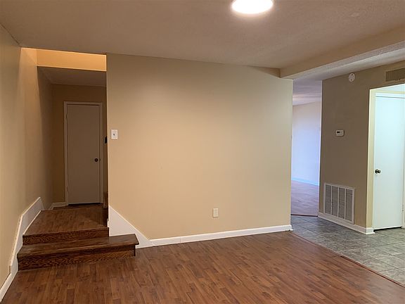 5th image of 117 Stoneridge Dr