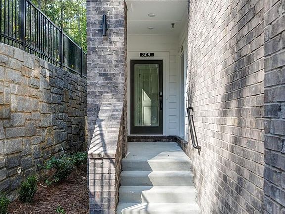 3rd image of 375 Pratt Dr SE Unit 309