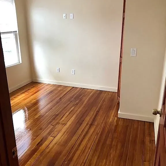 51 Swan St #1 — Photo 3