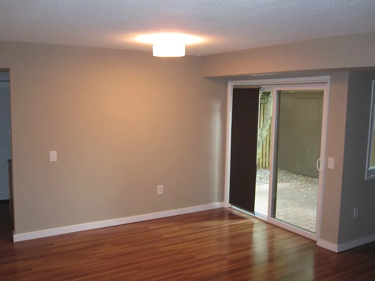11251 Skilift Ct #B — Photo 3