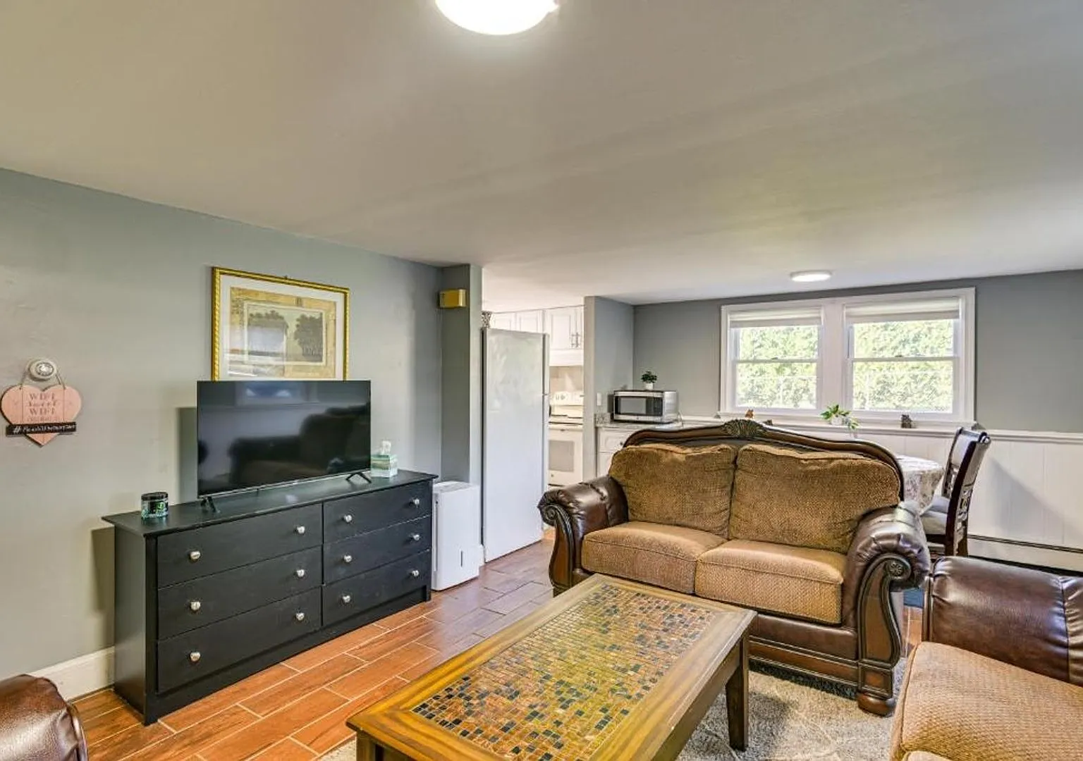Charming 1BR House in South Easton — Photo 1