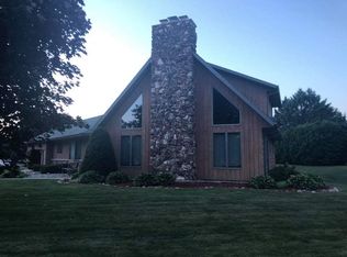 1288 Sunrise Ln, Shawano, WI 54166