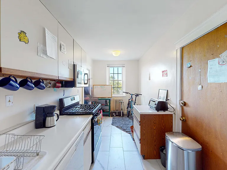 12 Governors Ave #2M — Photo 3