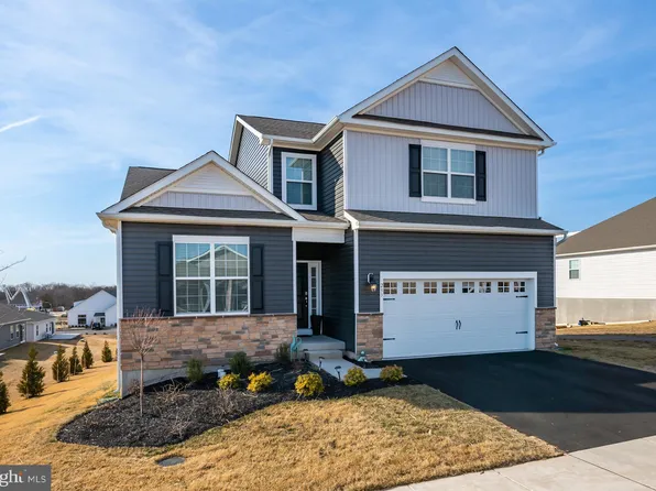 233 Petal Dr, Pottstown, PA 19464