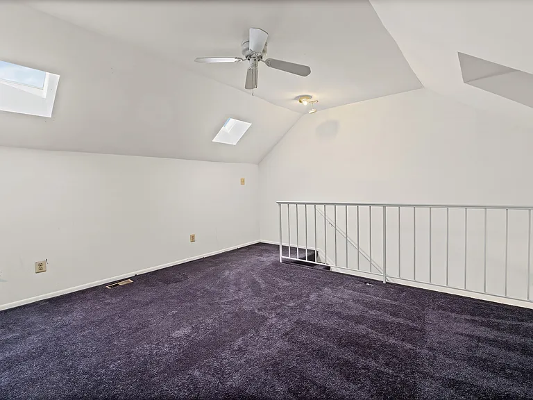 6957 Rockfield Rd — Photo 14