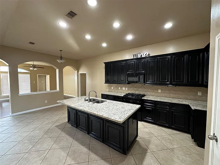 27511 Gatlin Ln — Photo 6