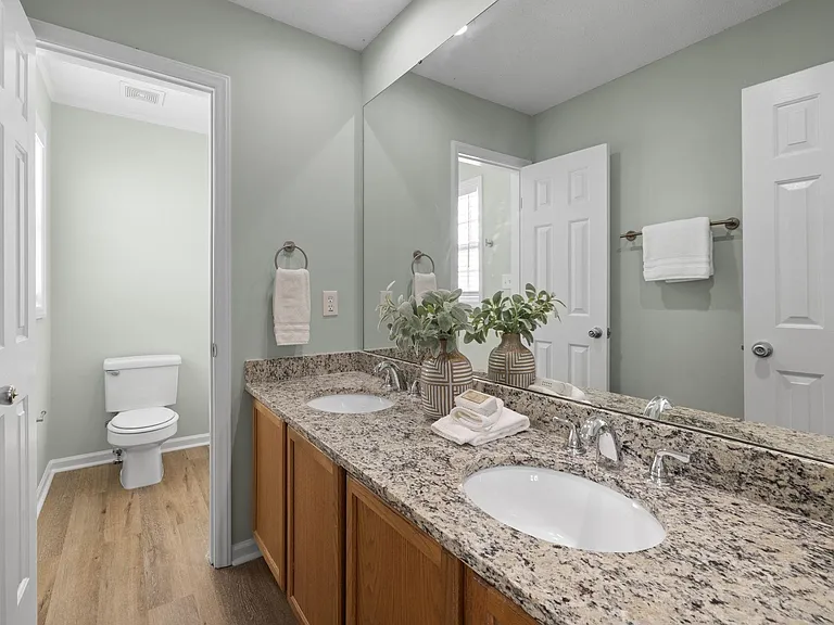 416 Misty Groves Cir — Photo 15