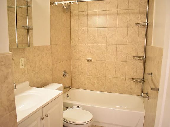 4th image of 114 W 133rd St #3B
