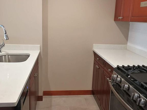 4th image of 13546 Grand Central Pkwy APT 4C