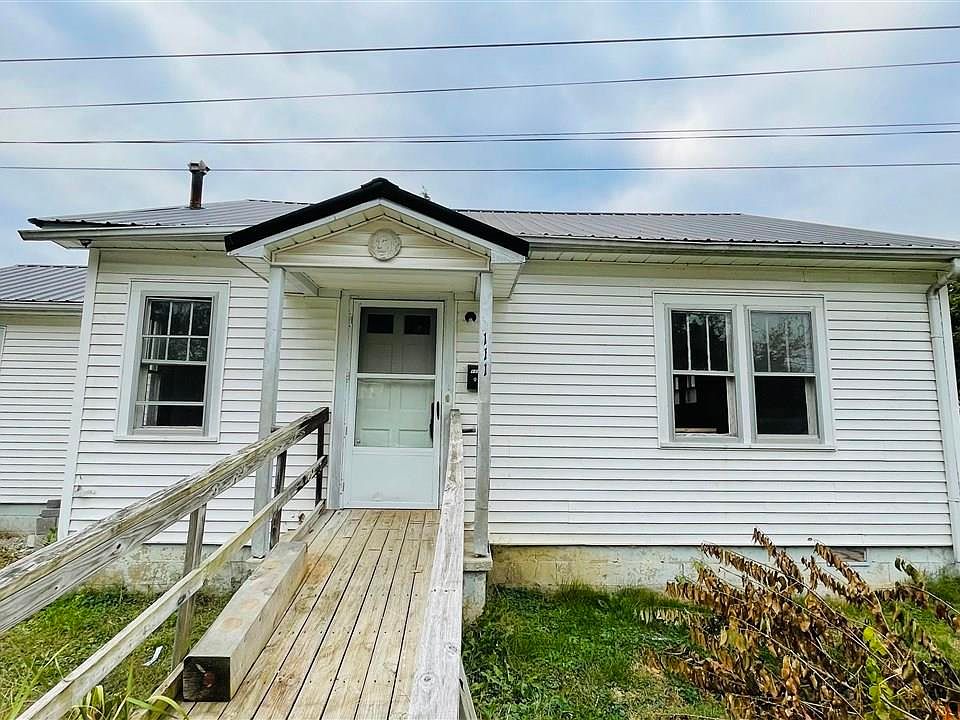 1st image of 111 S McCullum Ave