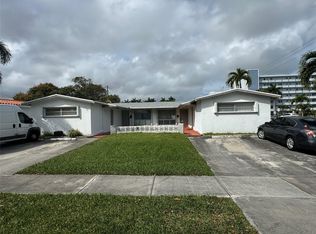 1125-1127 NE 2nd Ct, Hallandale, FL 33009