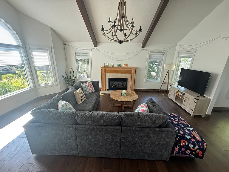2135 Baxter Dr — Photo 12