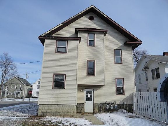 4th image of 569 E Church St