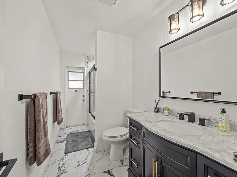 14248 Paddock Dr — Photo 16