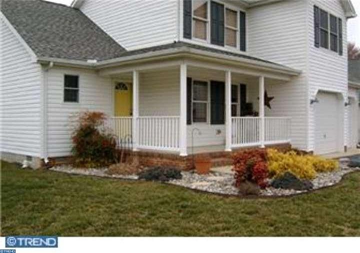 2nd image of 51 Sweetbriar Ln