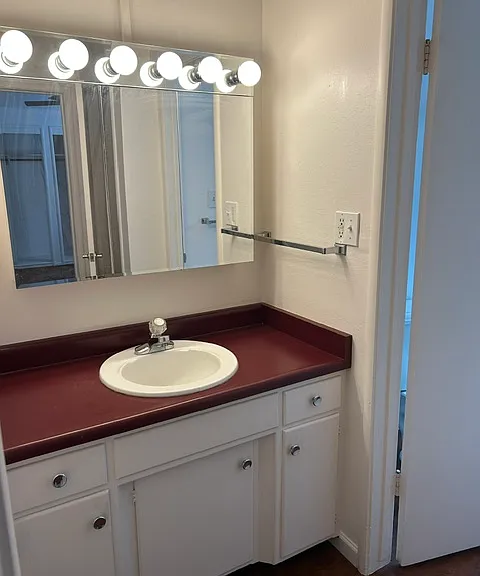 2523 G St #2 — Photo 5